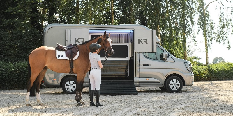 https://www.pacashop.it/ - Trasferte estere: come preparare il tuo cavallo alla partenza, al viaggio e all'arrivo